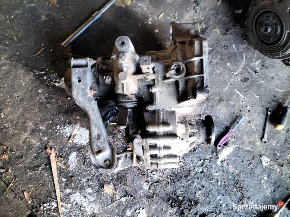 GOLF II 2 JETTA 2 16 18 SKRZYNIA BIEGÓW 4T23039 Kamień-Kolonia