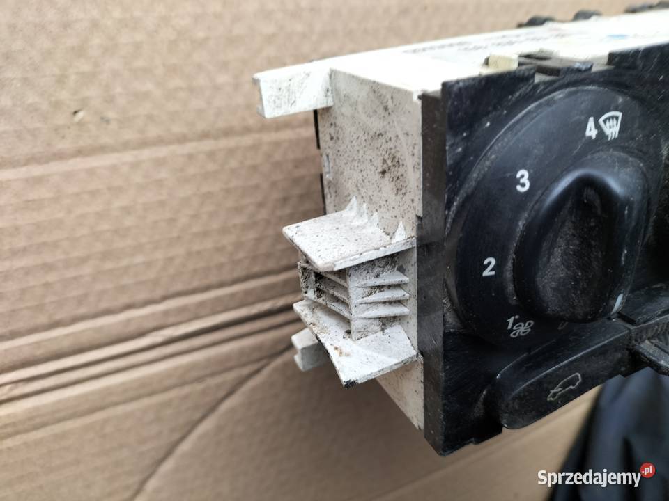 Panel Nawiewu klimatyzacji MERCEDES AKLASA W168 Kamień-Kolonia