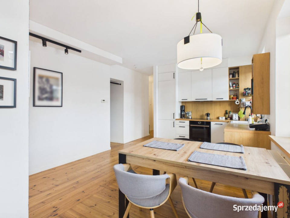 sprzedaży mieszkania Gdynia 7013m2 3 pokoje