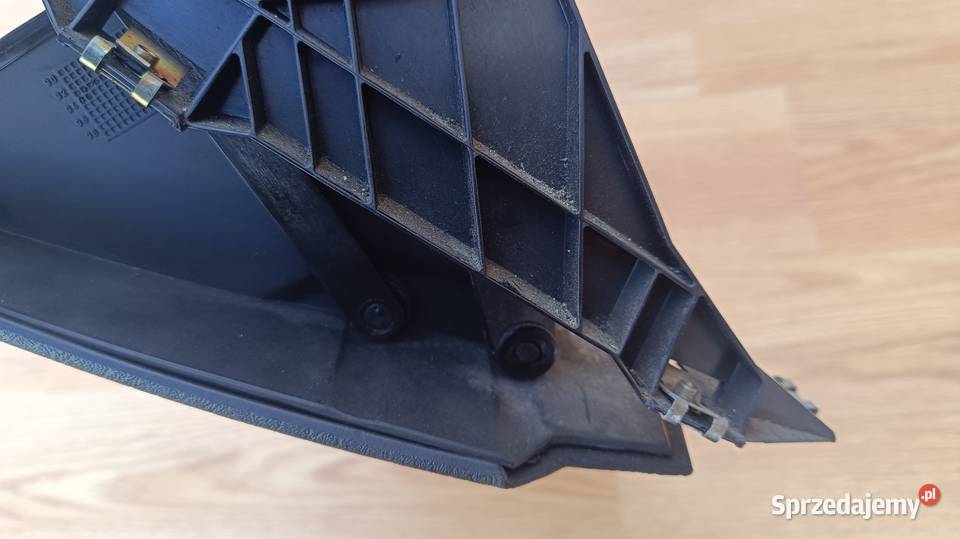 Audi 80 B4 schowek do wersji z klimą Busko-Zdrój