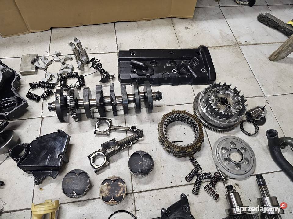 Kawasaki ZZR 1200 silnik części zzr1200 wał kapa Pozostałe