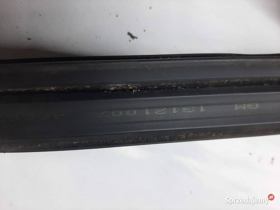 Opel Meriva A uszczelka prawa górna słupka osobowe Uszczelki Ksawerów