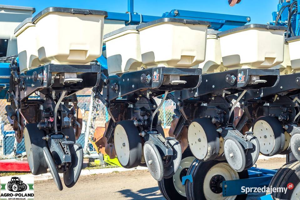 KINZE 3600 2006 12 RZĘDOWY ZBIORNIK NA NAWÓZ I Kudowa-Zdrój