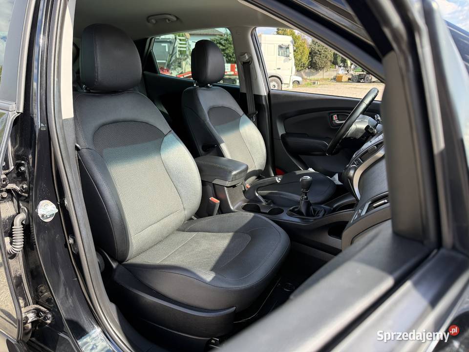 Hyundai ix35 16 BENZYNA Klimatronik Tempomat światła przeciwmgielne wielkopolskie Konin sprzedam