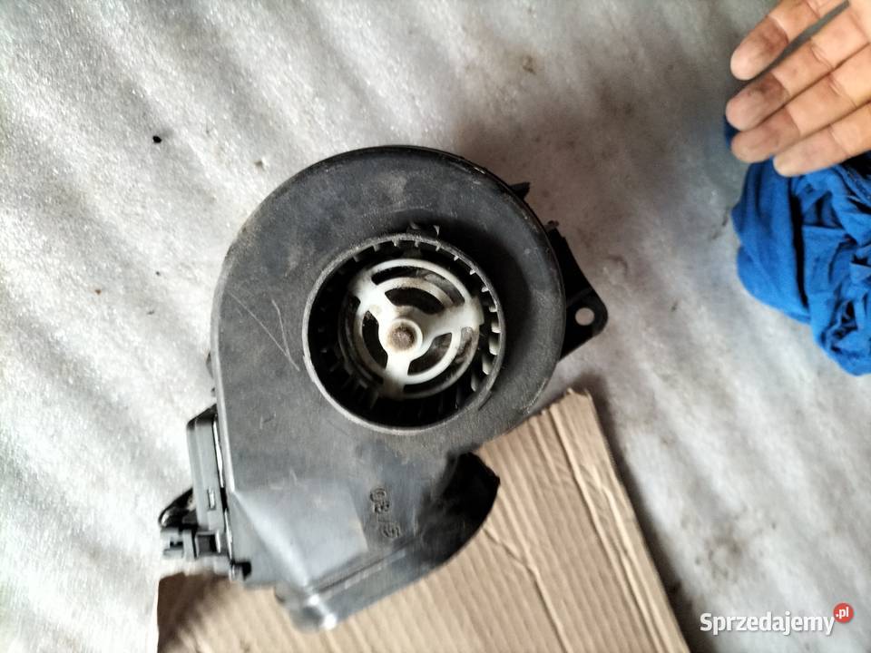WENTYLATOR DMUCHAWA CITROEN C8 1485724080B Części samochodowe Kamień-Kolonia