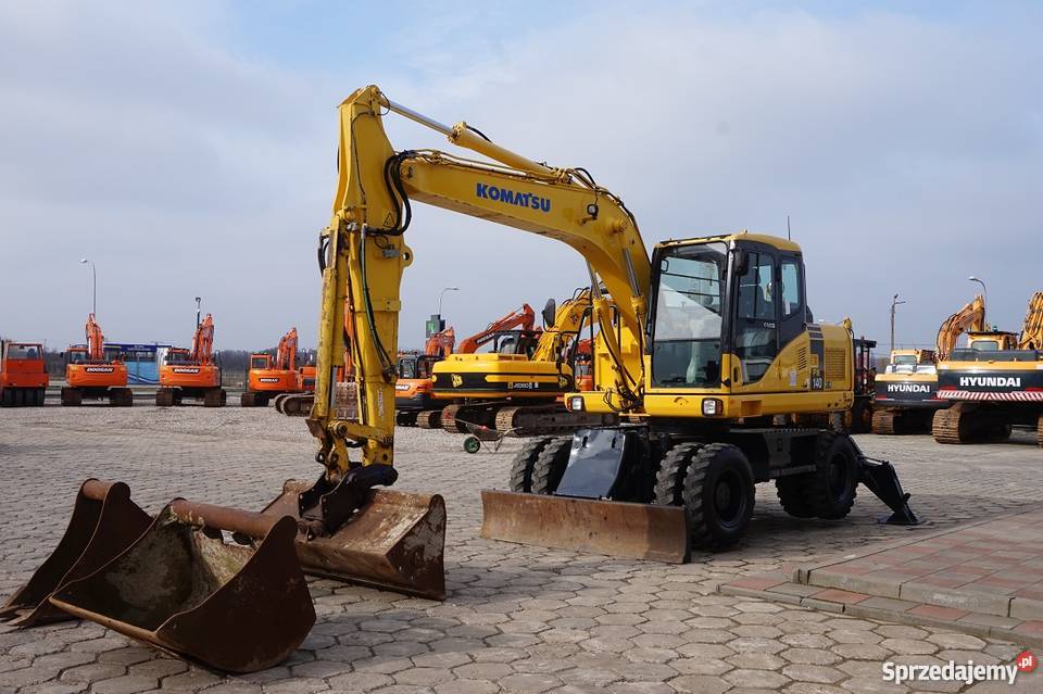 KOPARKA KOŁOWA MARKI KOMATSU PW 1407 Tuliszków