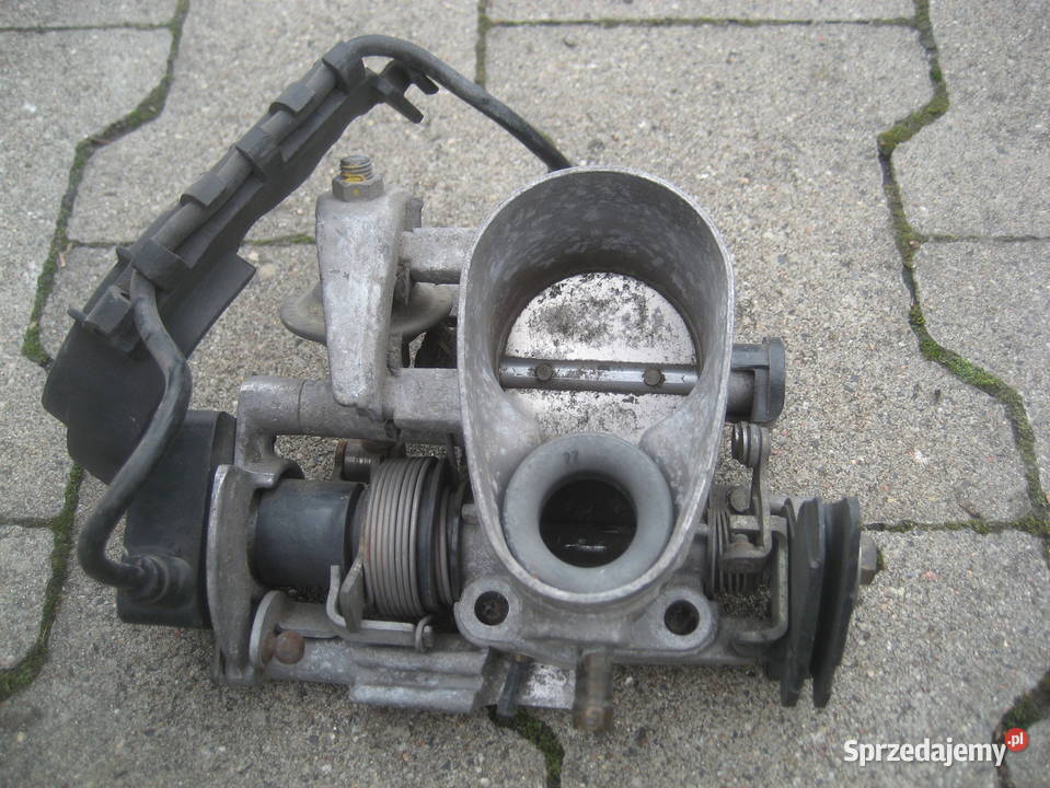 audi 100 80 gażnik przepustnica 065048063 osobowe wielkopolskie Rakoniewice