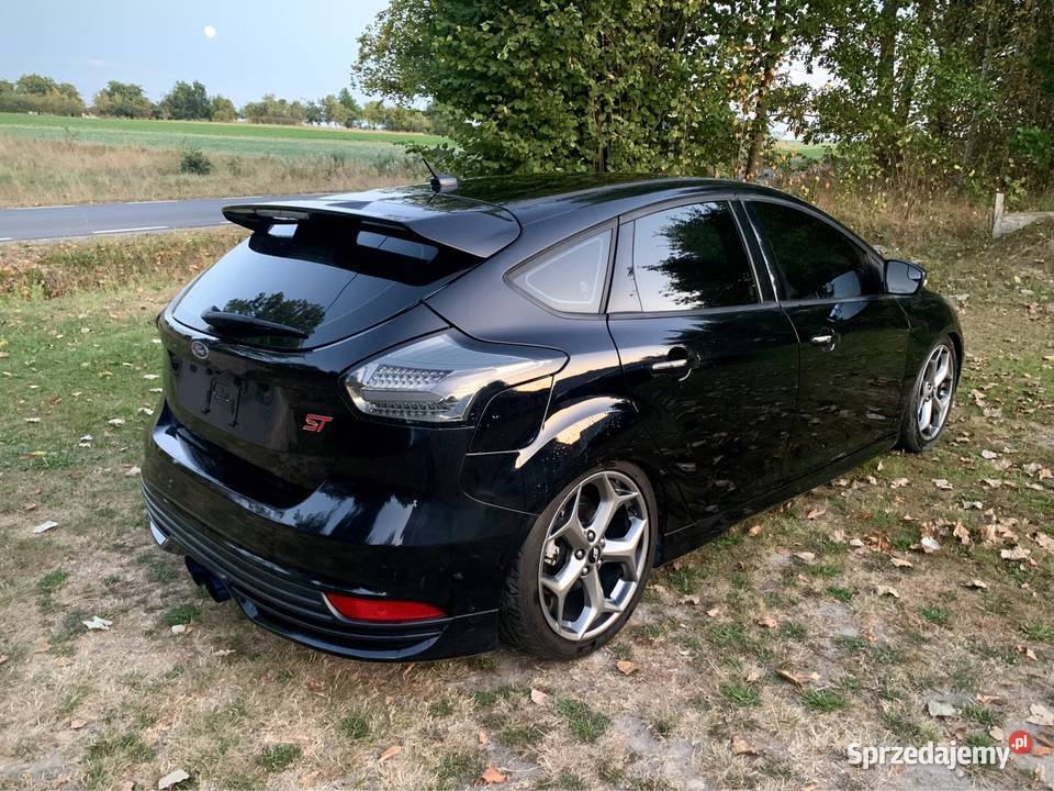 Ford Focus ST 2017 300 Puławy sprzedam