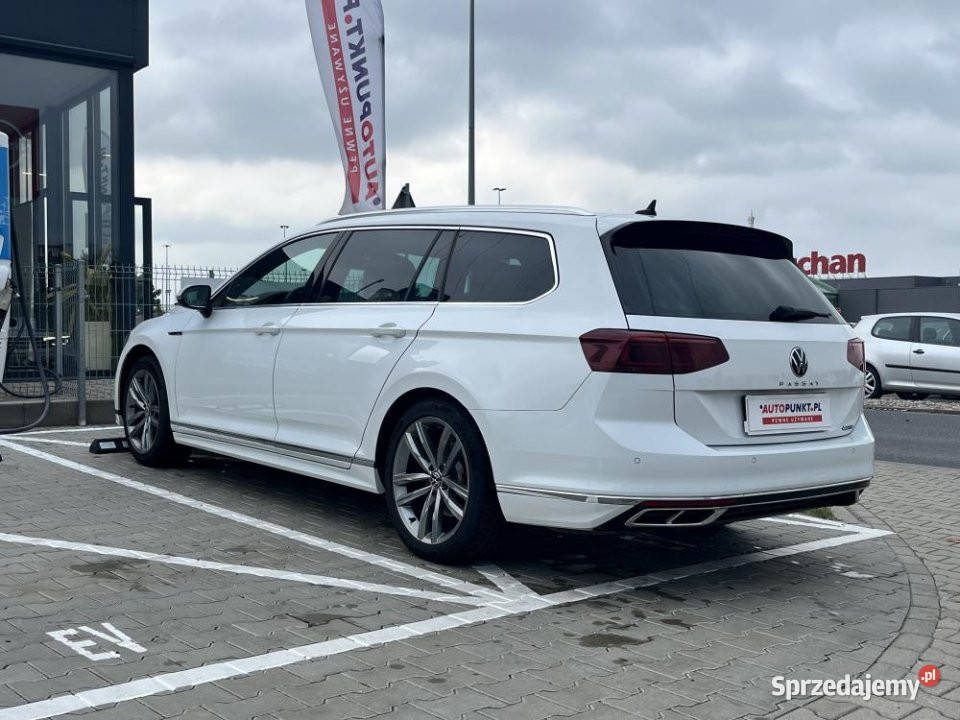 Volkswagen Passat 2022r FV23 FullLED Kamera HAK Poznań