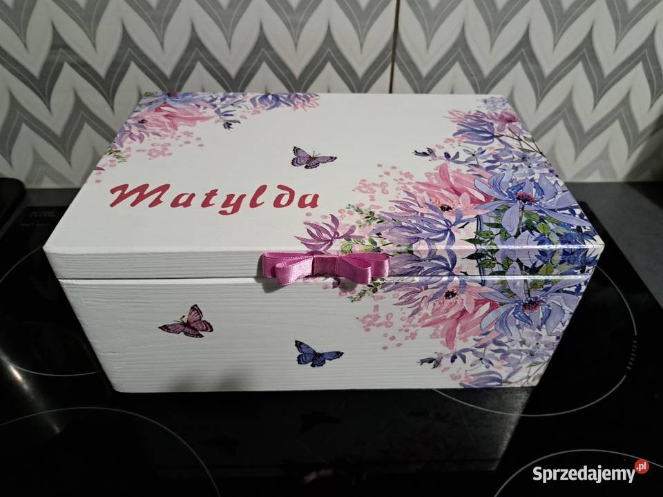 Kuferek kwiatowy z imieniem decoupage urodziny Kędzierzyn-Koźle