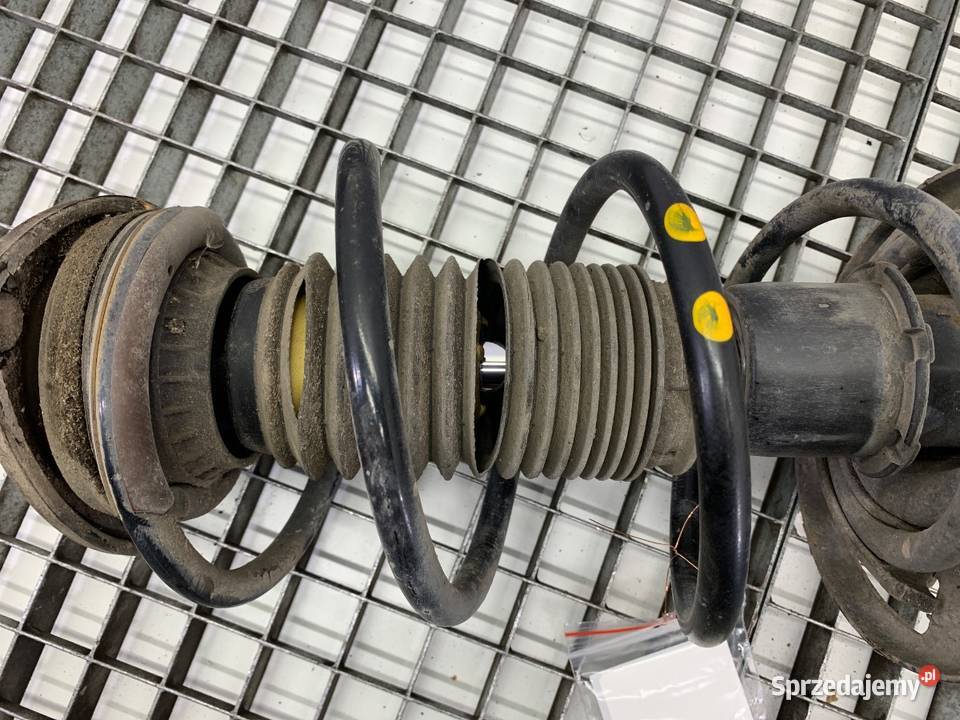 AMORTYZATOR PRAWY PRZÓD MAZDA 3 BM 20 Hatchback