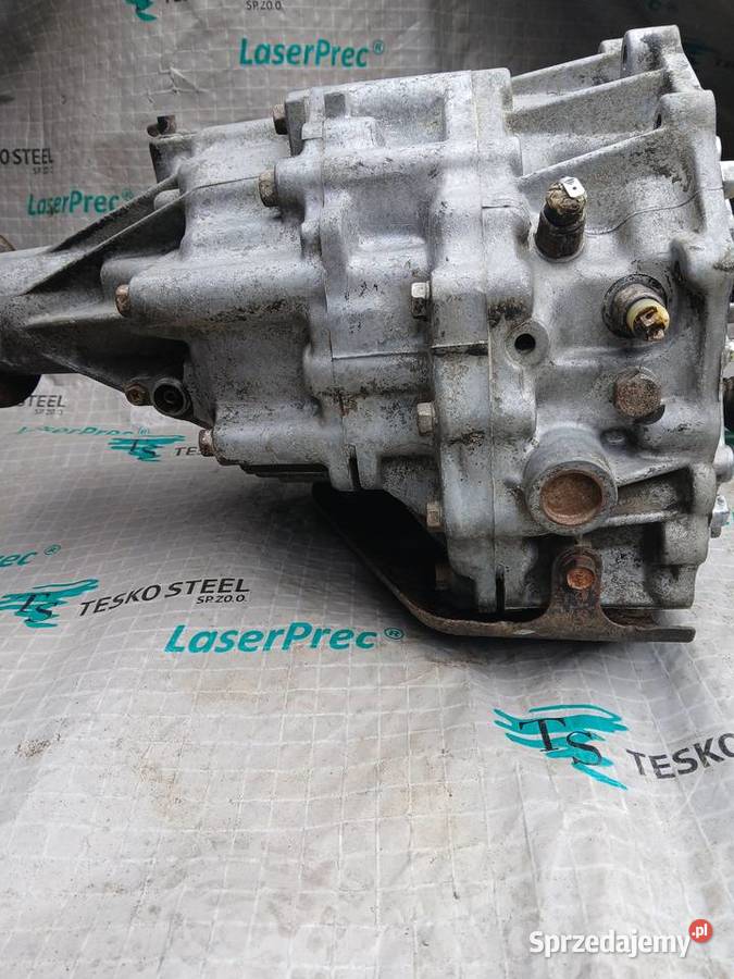 Nissan Terrano 30 V6 TX10 reduktor Pajęczno sprzedam
