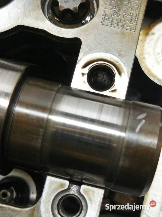 GŁOWICA KOMPLETNA 85137090400 20 D B47 Bmw Seria osobowe Głowice cylindrów