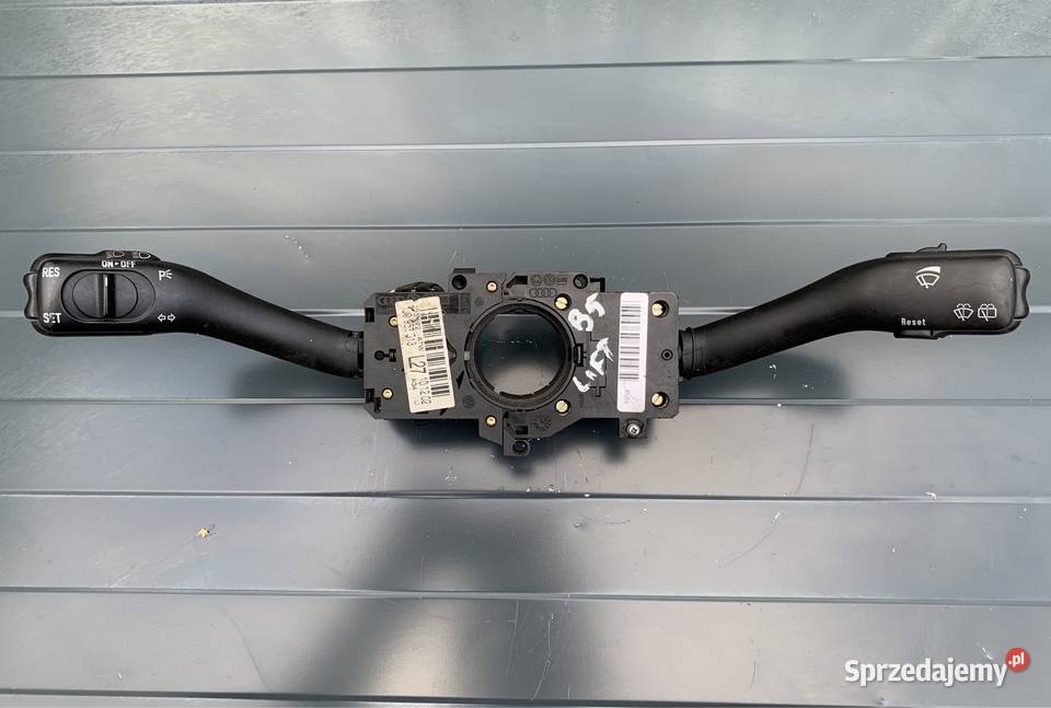 Przełączniki pod kierownice Audi A4 B5 1J0953513 osobowe Zalesice sprzedam