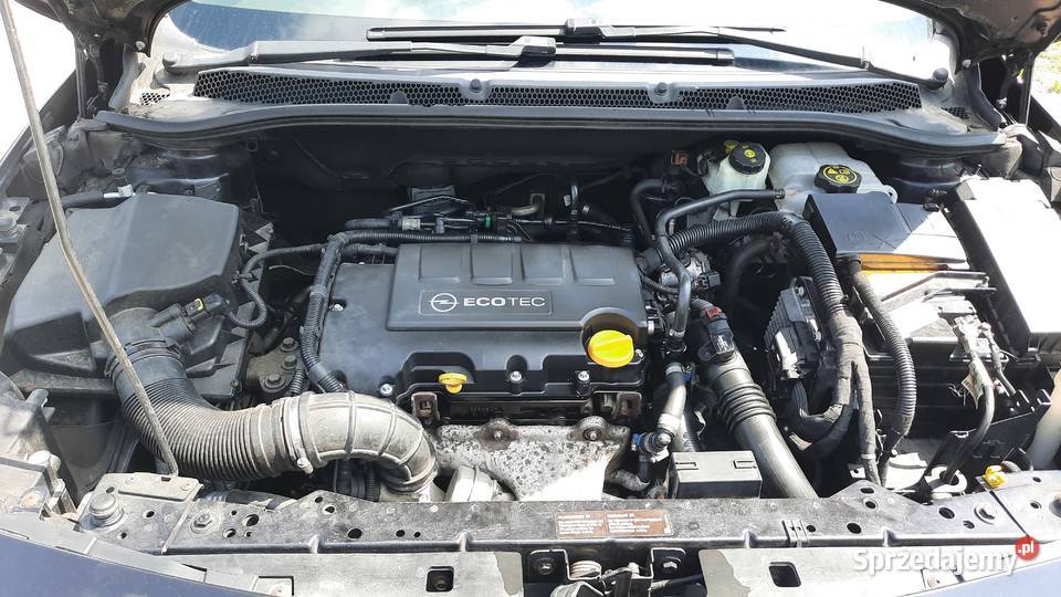 Opel Astra 14 Turbo 140 2010 r Klima Opłacona Kraśnik sprzedam