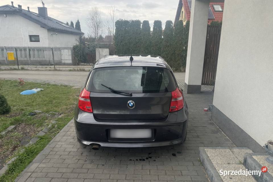 BMW 1 lift 2009 20 diesel Rok produkcji 2009 Radom