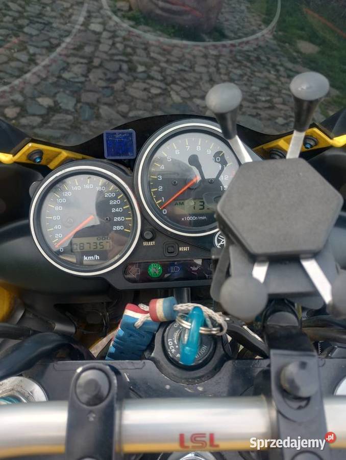Yamaha Fazer Zamiana Świecie