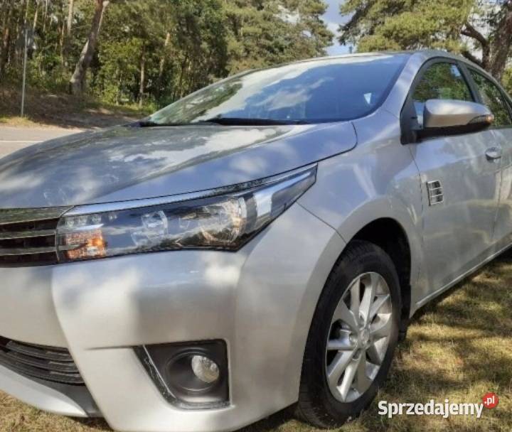 Halogeny z oprawą Toyota corolla osobowe Warszawa sprzedam
