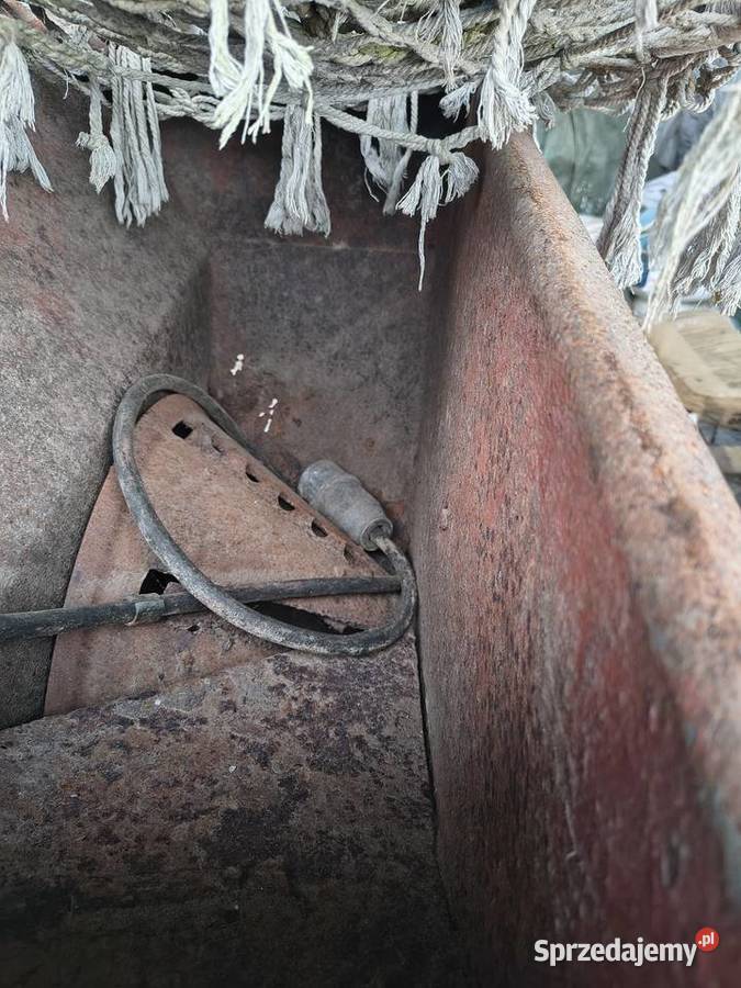 Rozdrabniacz Jemioł Hodowla bydła Wąbiewo sprzedam