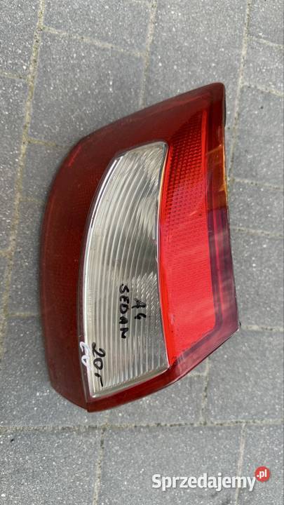 Lampa a4 b5 sedan depo lewa tył Europa