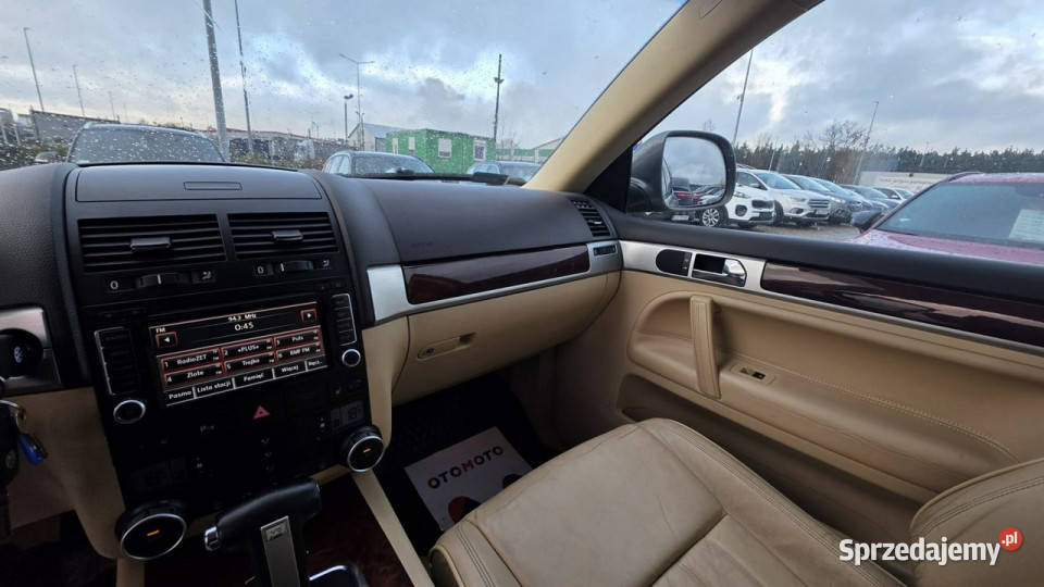 Volkswagen Touareg 4X4 automat super stan mały klimatyzacja pomorskie Lębork