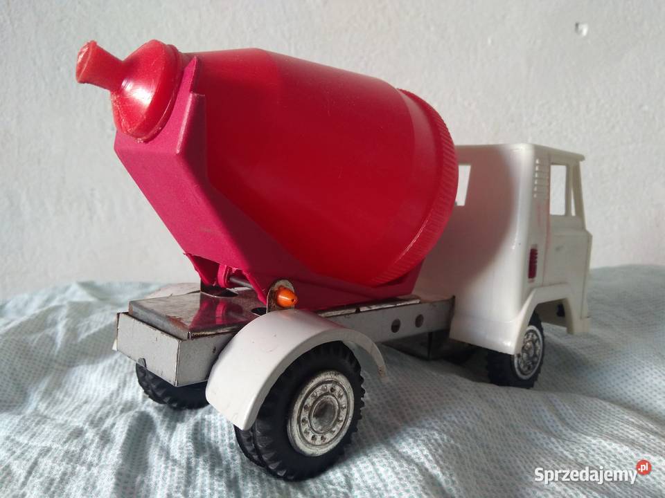 Samochodzik PUMA Betoniarka auto zabawka CZZ