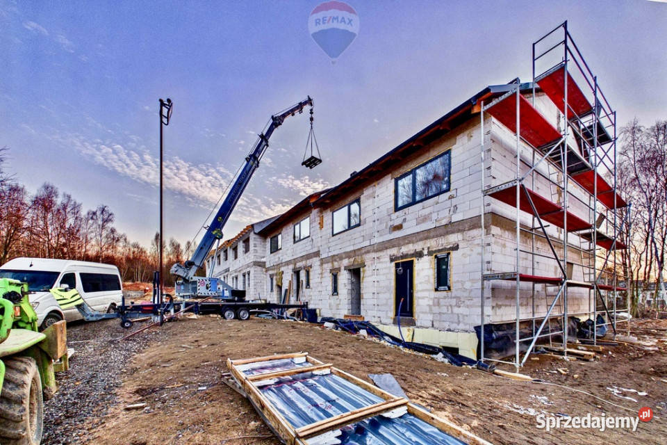 Na sprzedaż 2kondygnacyjne lokale Gniewomirowice