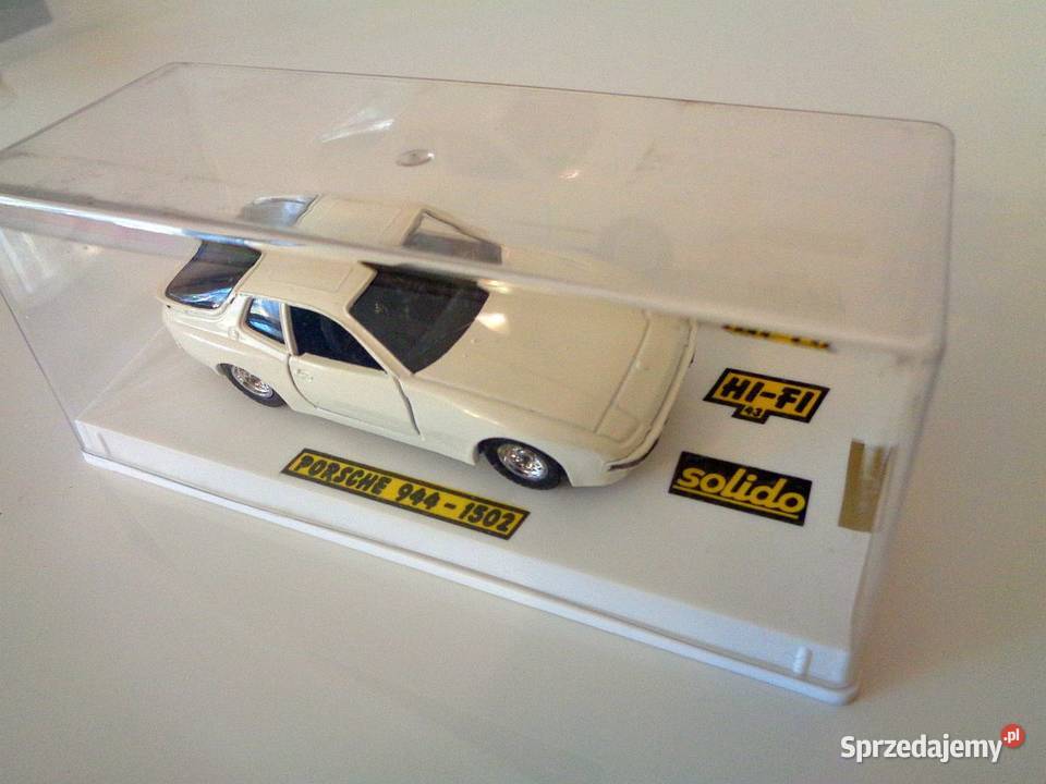 Sprzedam model PORSCHE 944 sprzedam