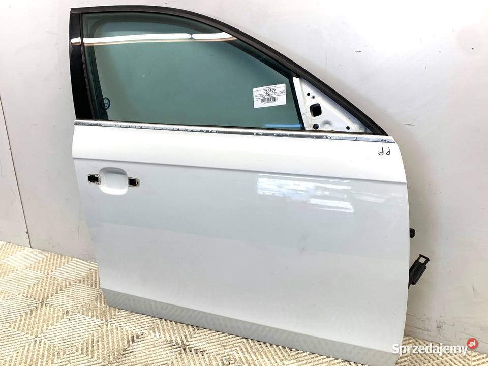 DRZWI PRAWY PRZÓD AUDI A4 B8 SedanLimuzyna 0715