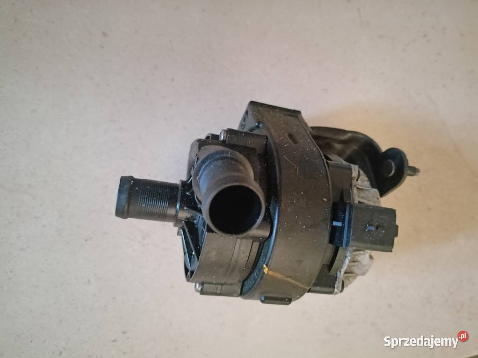 Dodatkowa pompa wody renault 210118431R Wierzchowiny sprzedam