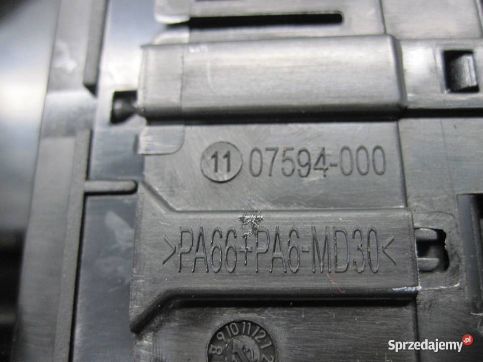 OPEL MERIVA B 13r kratka nawiewu środkowa