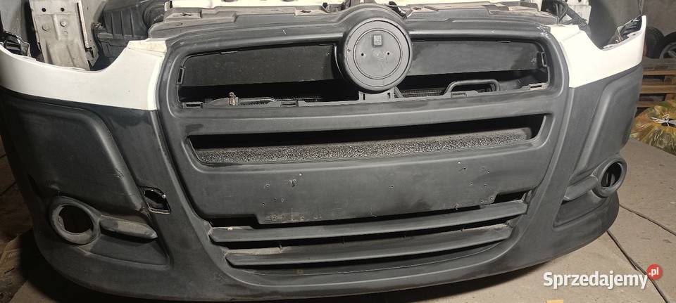 Zderzak przedni fiat Doblo II 1014 ładny Leszno