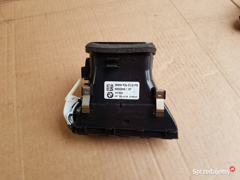 BMW 1 120 F20 f21 LIFT kratka nawiewu ogrzewania