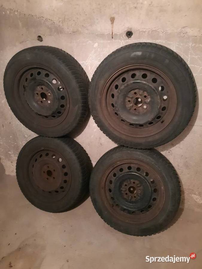 Zimowe opony goodyear na felgach śruby montażowe Warszawa