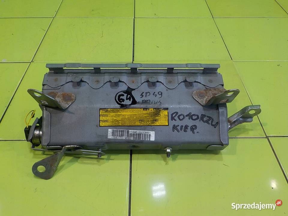 TOYOTA PRIUS III 10r 18 VVTI 5D AIRBAG poduszka mazowieckie Suków