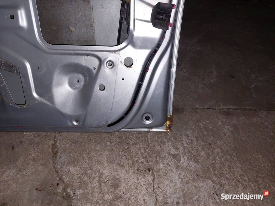 Drzwi szyby audi a4 b6 srebrne Nowy Dzikowiec
