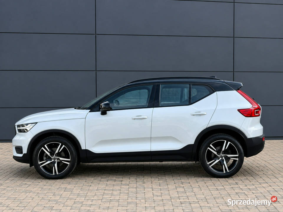 Volvo XC 40 20 B4 RDesign Faktura VAT 23 harman bluetooth Tarnowskie Góry sprzedam