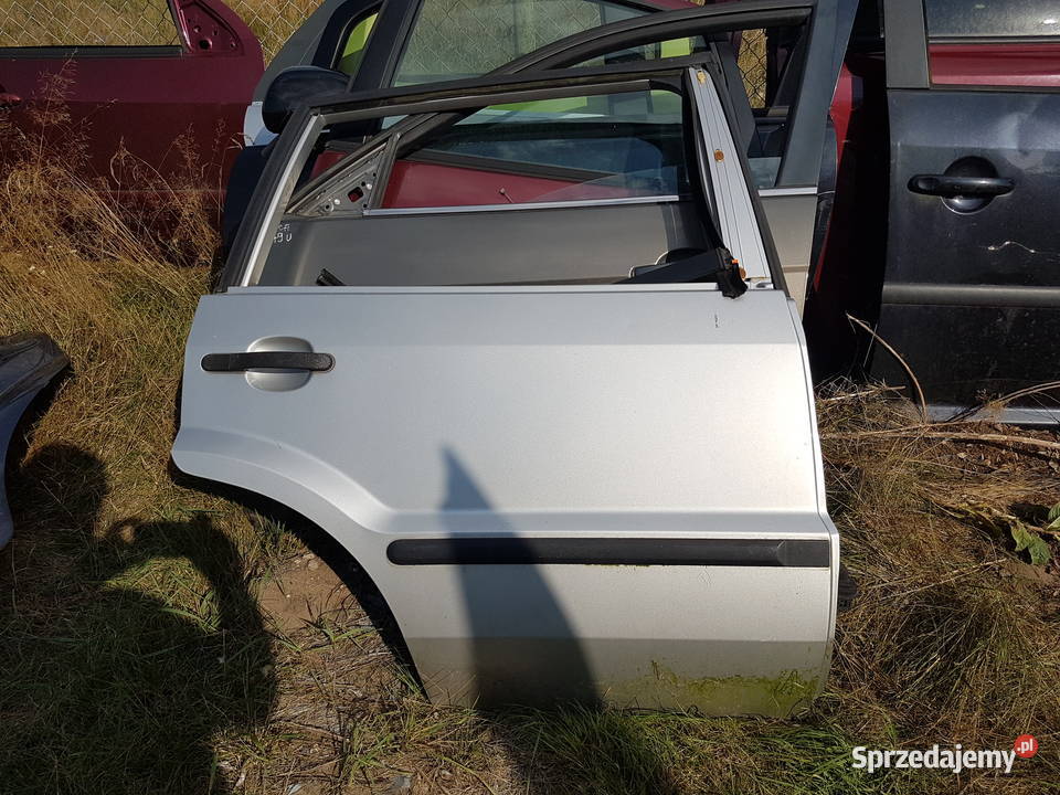 FORD FUSION 2004 2006 DRZWI PRAWE TYL SREBRNE Turek