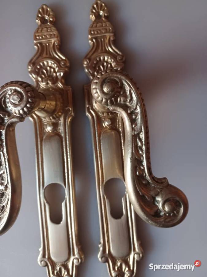 Klamki i szyldy mosiężne