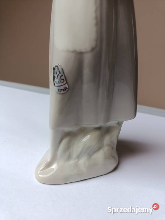 Figurka porcelanowa Espania dama z bukietem Porcelana i szkło Zamość