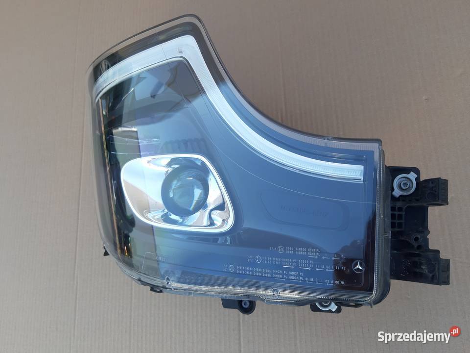 ACTROS MP4 MP4 REFLEKTOR PRAWY FULL LED LAMPA lampy przednie