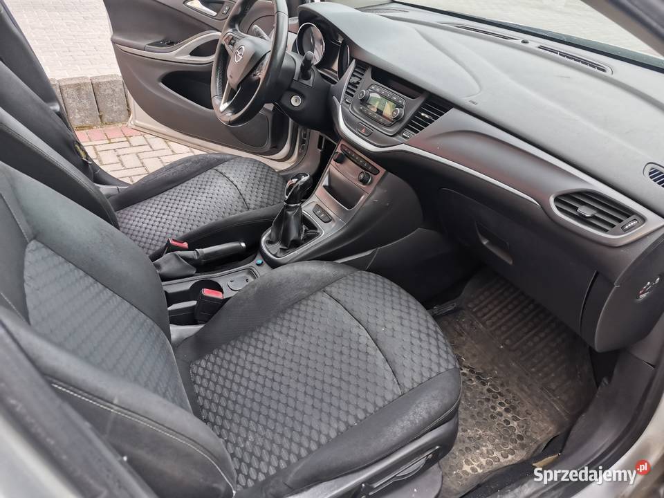 Opel Astra 2017 r 16 benzyna Oseredek
