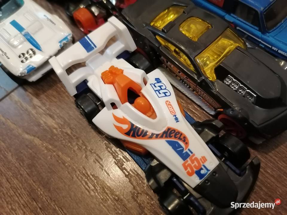 Zabawkowe Autka Hot Wheels 18 sztuk Wrocław