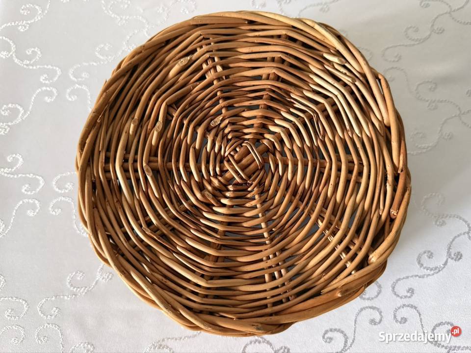 Koszyk wiklinowy ręcznie pleciony naturalny