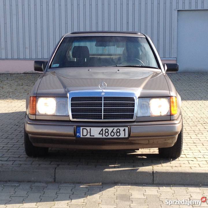 Mercedes W124 250D sedan 1988r wąska listwa diesel Legnica