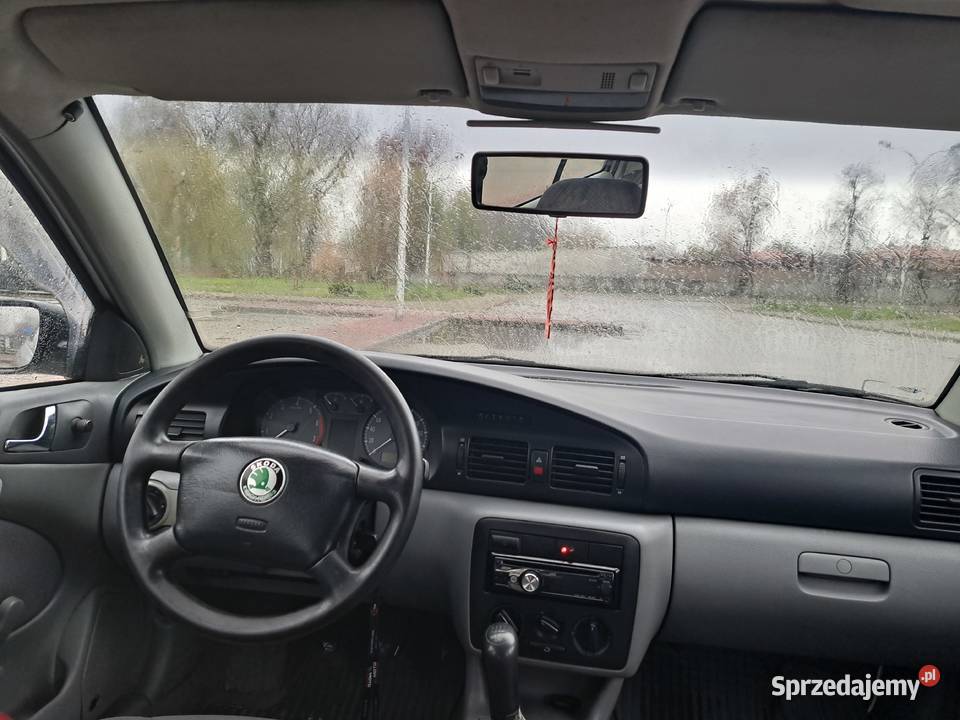 Skoda Octavia I 16 benzyna 1999 łódzkie Łazisko