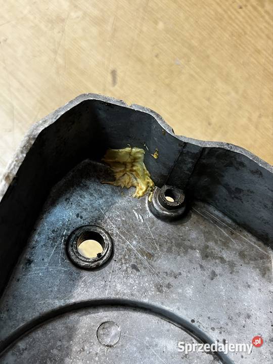 Pokrywa silnika zapłonu Romet motorynka Pokrywy i osłony silnika śląskie Pszczyna