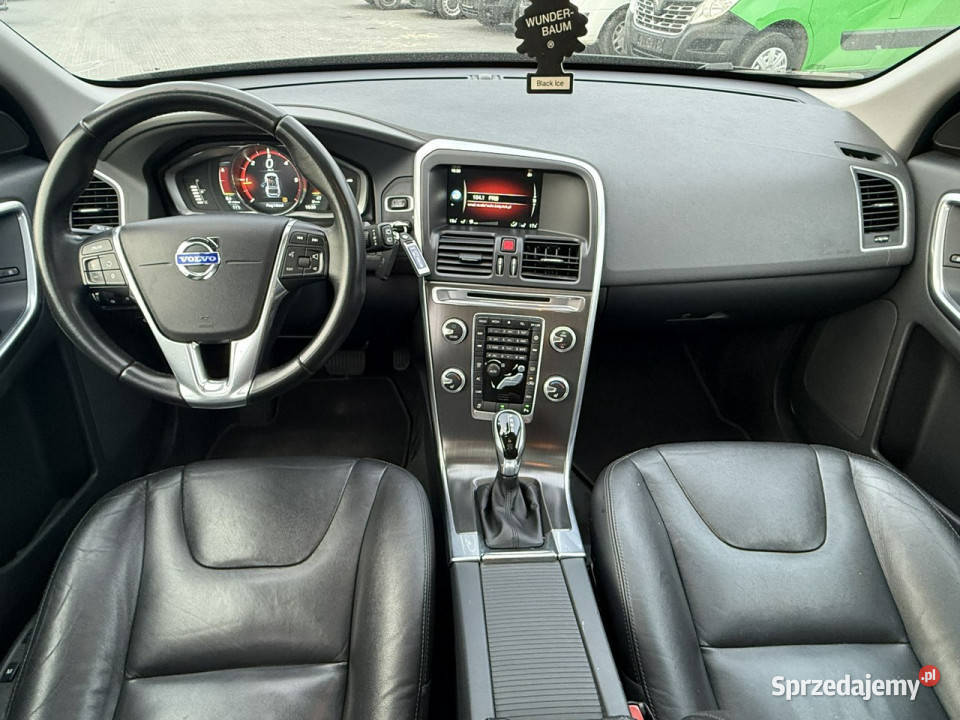 Volvo XC 60 Volvo XC60 20D4 Xenon LED Nawigacja autoalarm