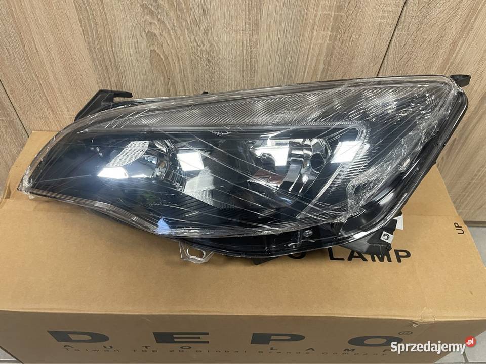 Opel Astra J reflektor Led