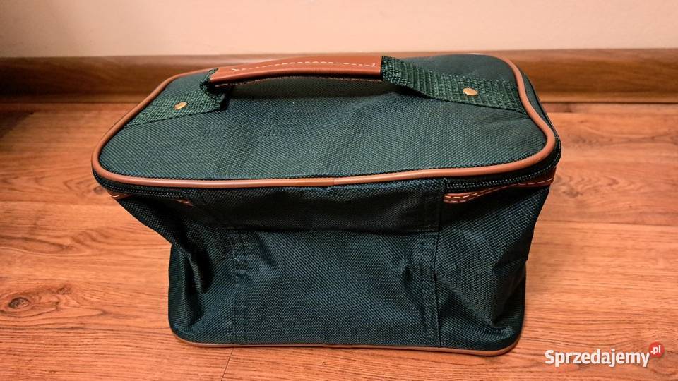 Nowa zielona kosmetyczka na zamek Zielona Góra